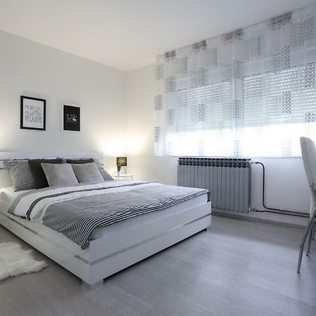 Imperium Rooms Zagreb Airport ヴェリカ・ゴリツァ エクステリア 写真